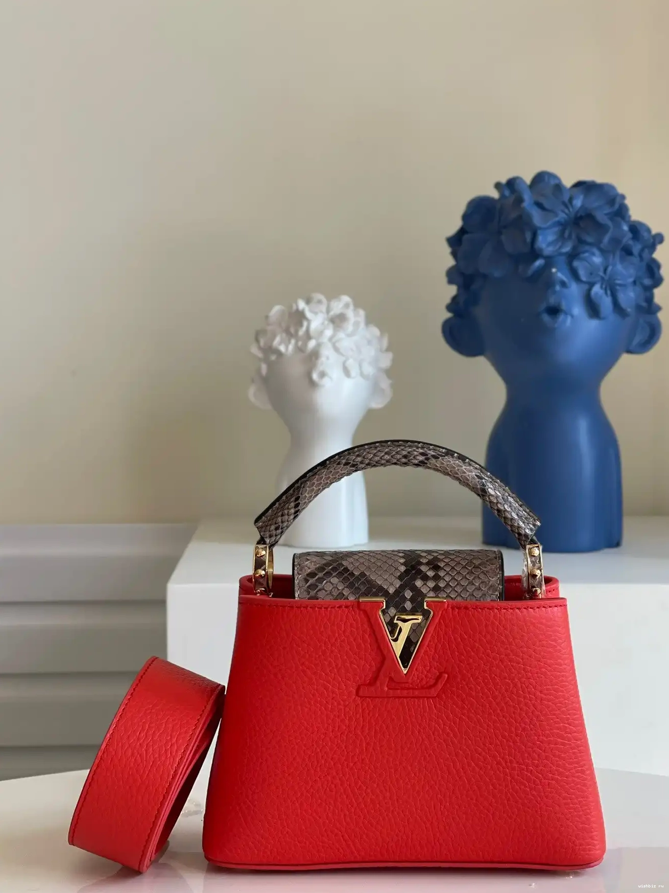 WIS CAPUCINES MINI VUITTON LOUIS 0627